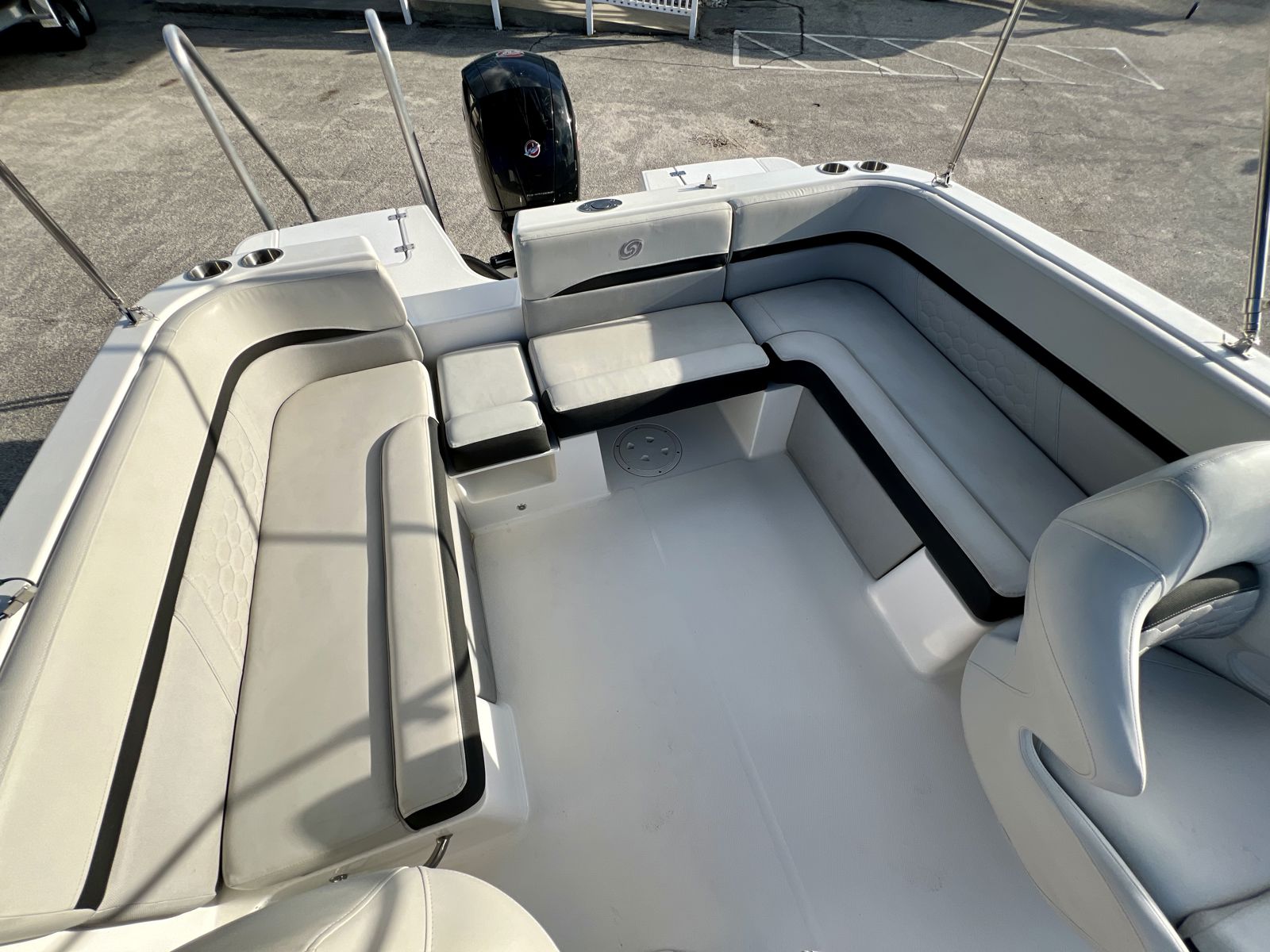 2024 Hurricane SS 218-10