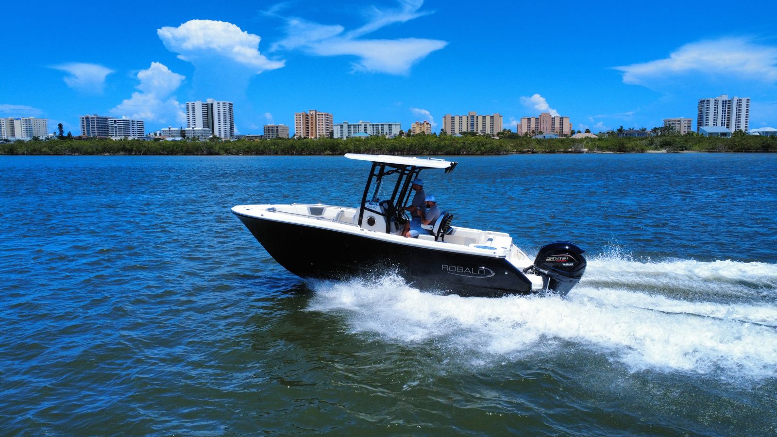 2024 Robalo R230-26