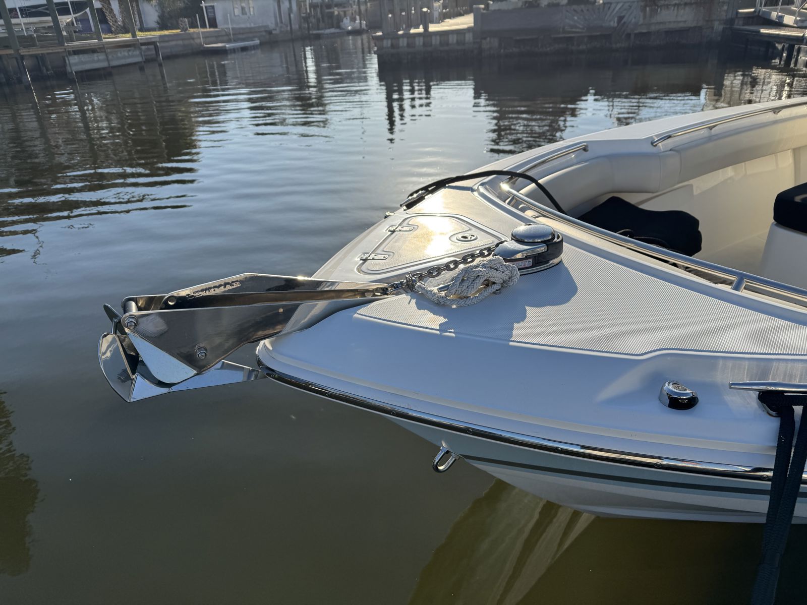 2023 Boston whaler 250 Outrage-24