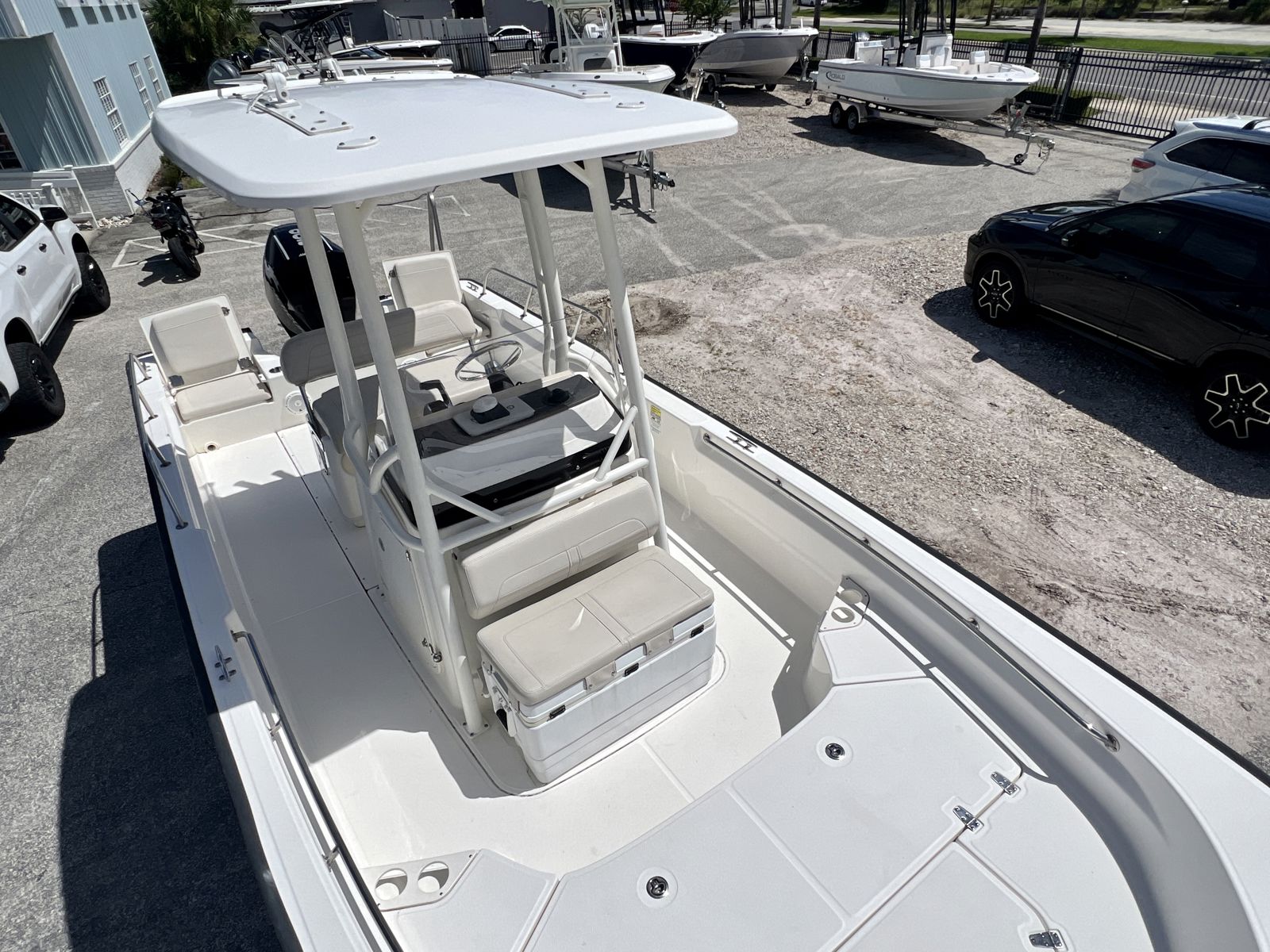 2023 Boston whaler 210 Montauk-18
