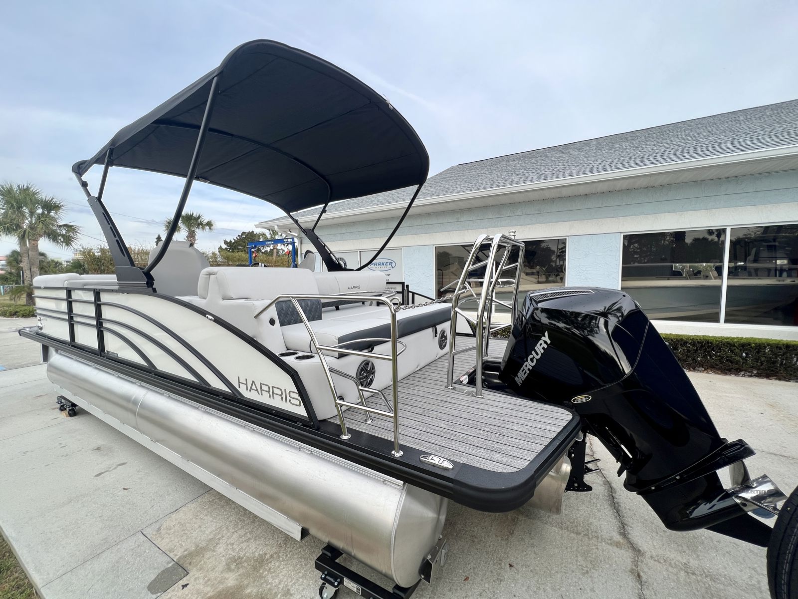 2025 Harris Sunliner 230-4