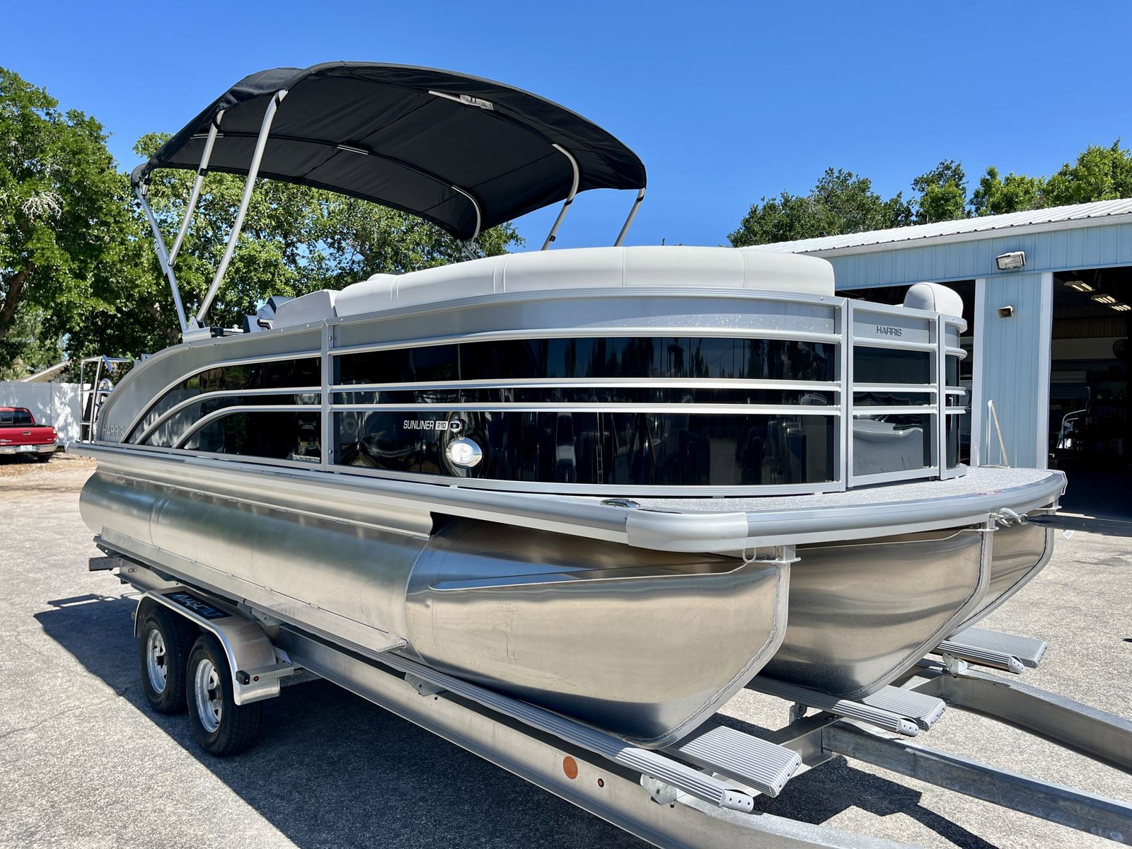 2025 Harris Sunliner 210-7