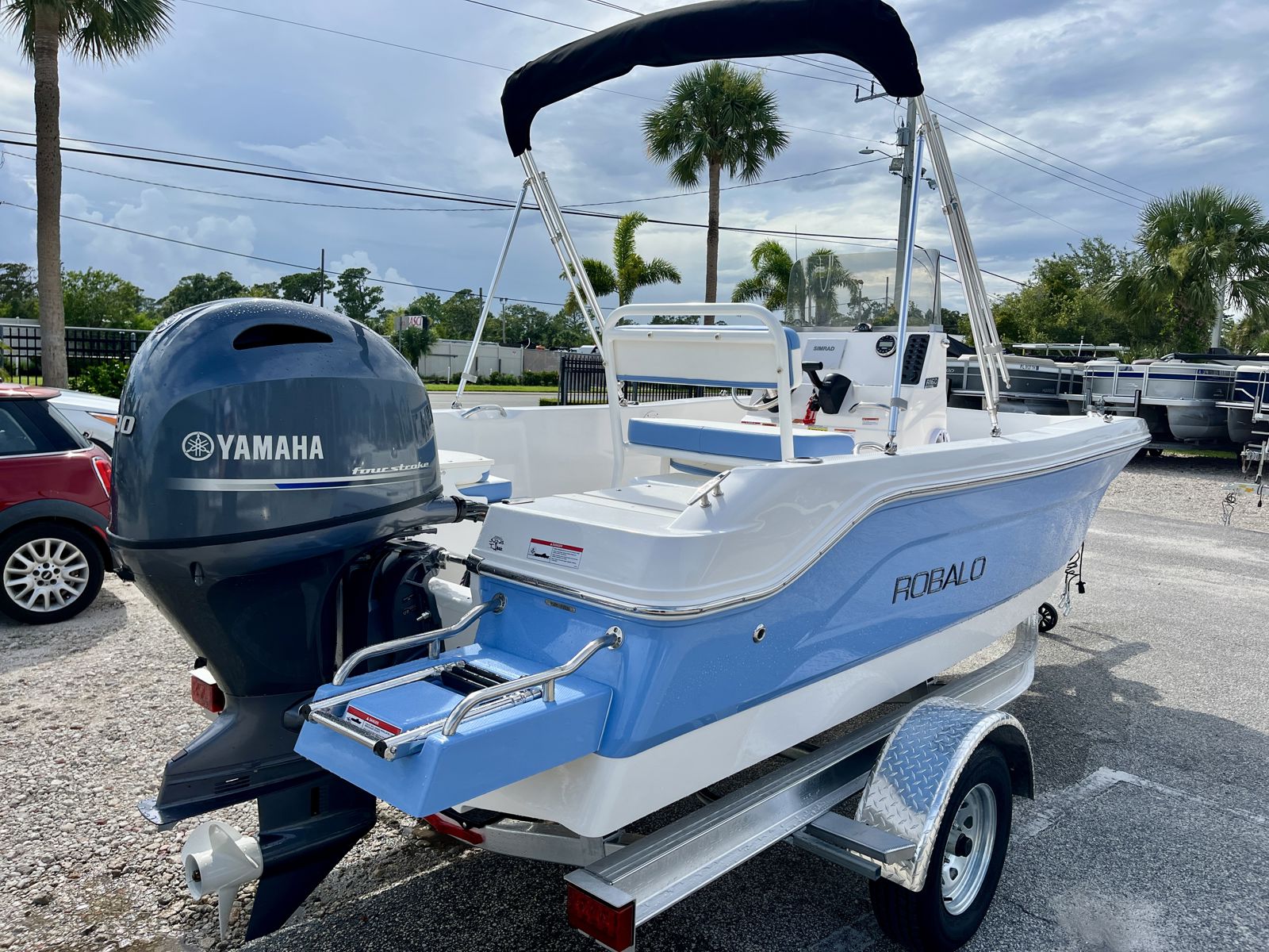 2025 Robalo R160-8