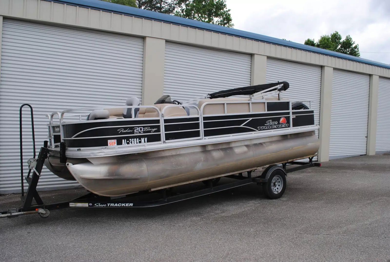 2016 SunTracker Fishin Barge - 2