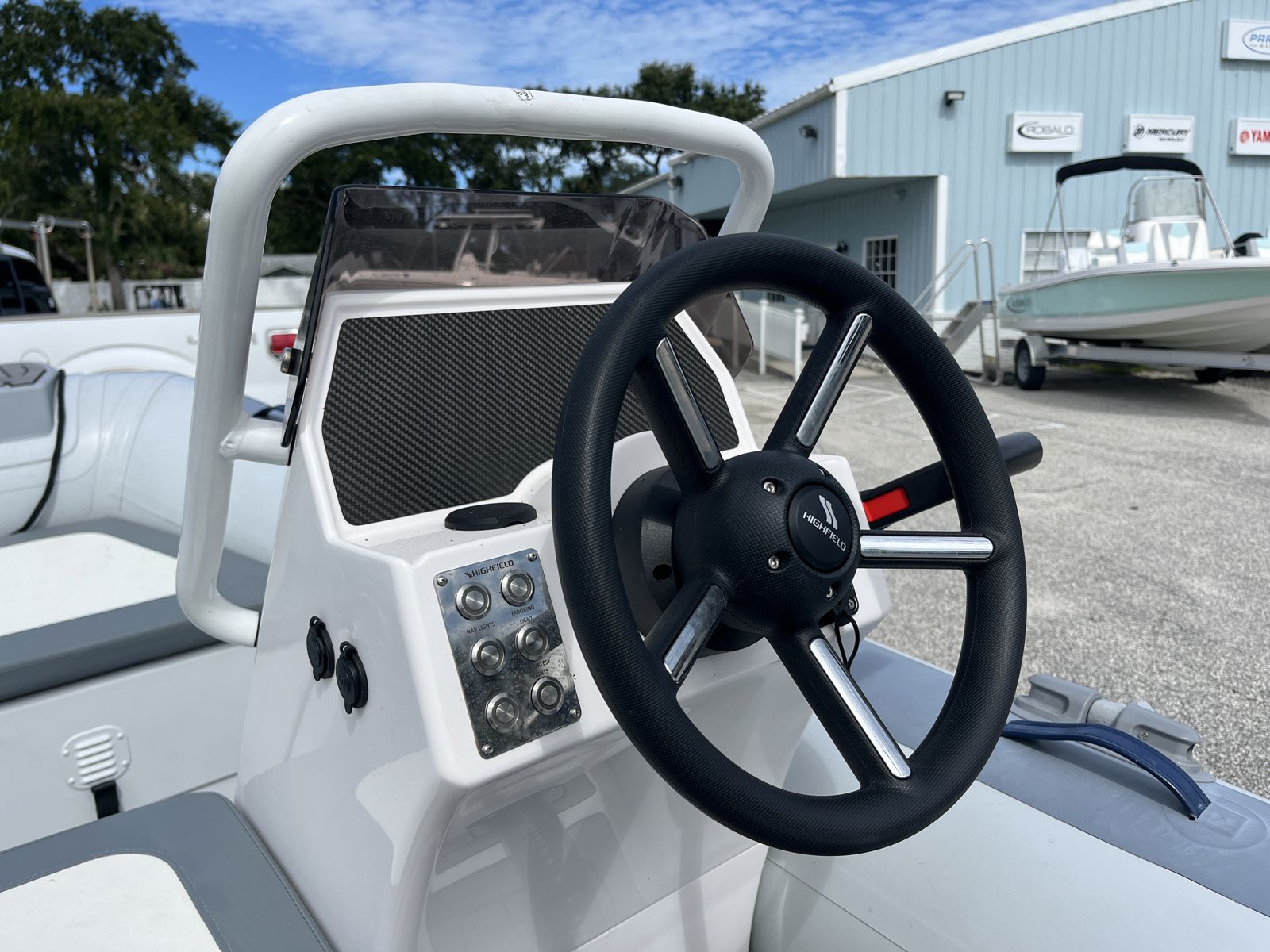 2023 Highfield CL360LS-10