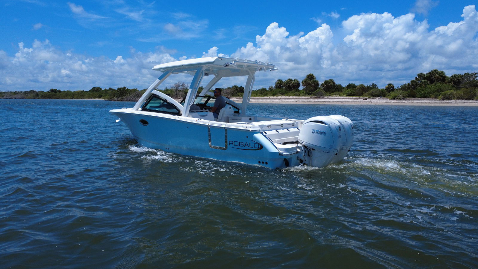 2025 Robalo R257-73